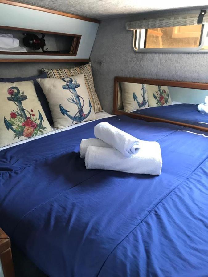 Boat To Sleep In Barcelona Sant Adria de Besos Exterior foto