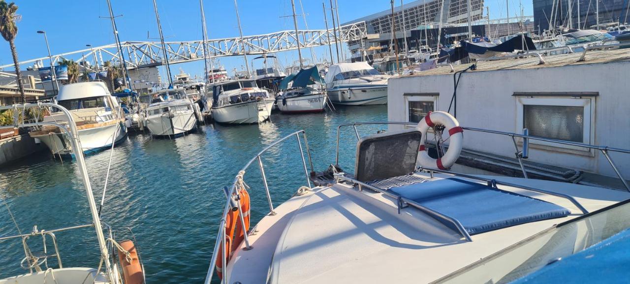 Boat To Sleep In Barcelona Sant Adria de Besos Exterior foto